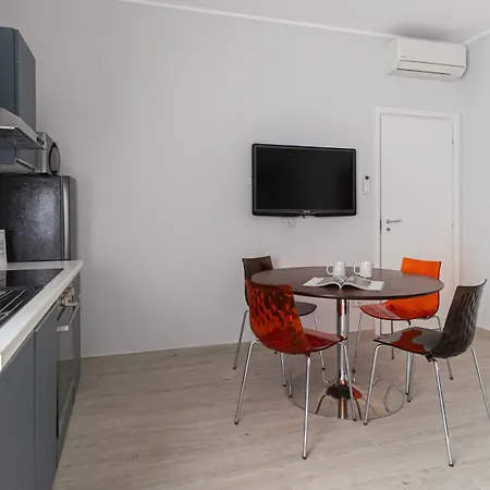 Italianway Comfort - Copernico 47 B شقة *